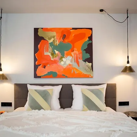 Livingloft דירה באד סאולגאו